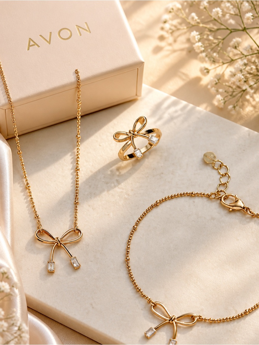Knot Your Average Three Piece Set . Ring size 10
